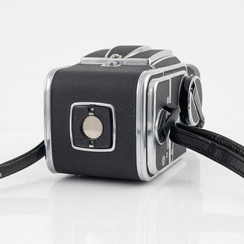 Hasselblad 500C/M, 1978, no. UR 1216808.