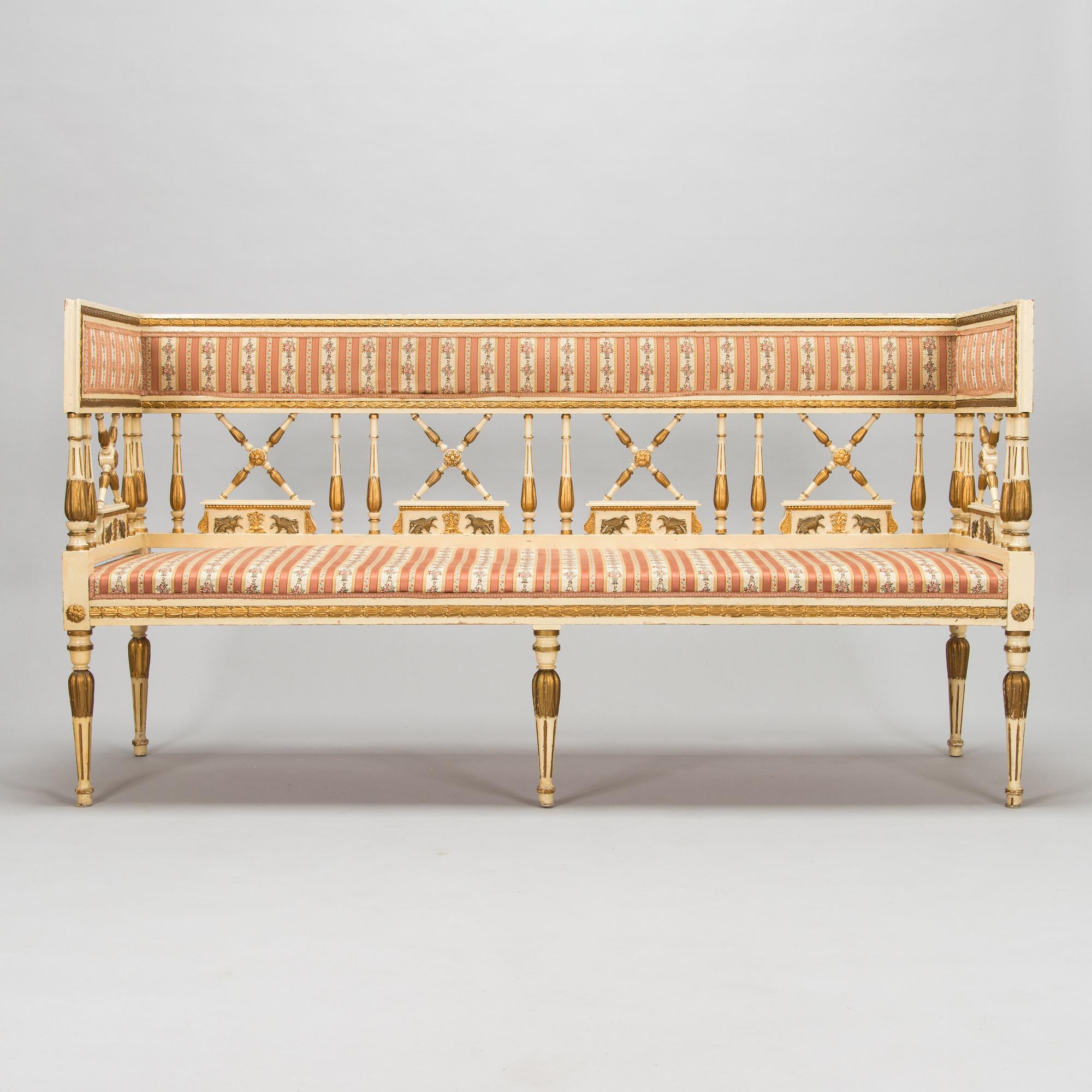 Soffa, bord samt ett par karmstolar, sengustaviansk stil, 1900-talets början.