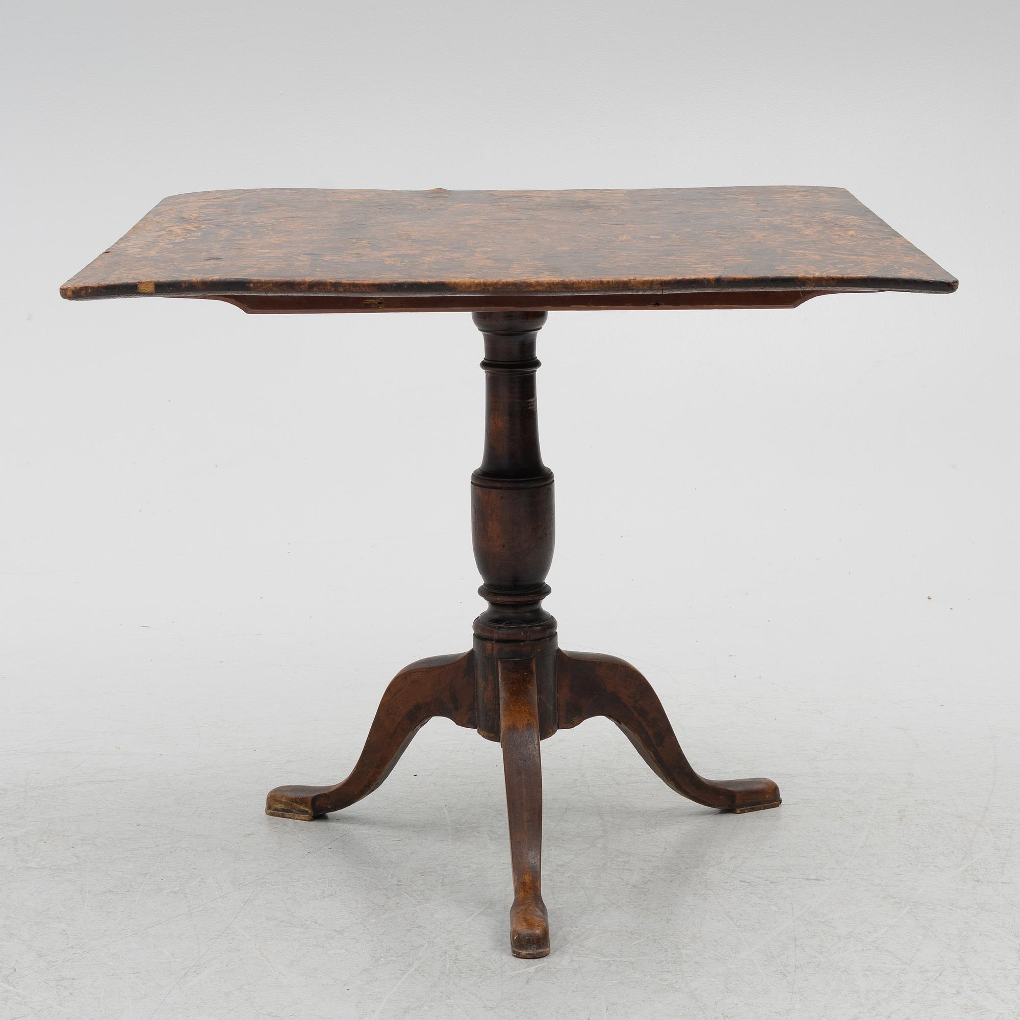 A folding table, Mälardalen, first half of the 19th century.