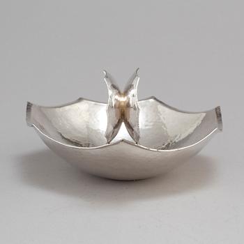 CLAËS E. GIERTTA. Skål, sterlingsilver, Stockholm 1974.