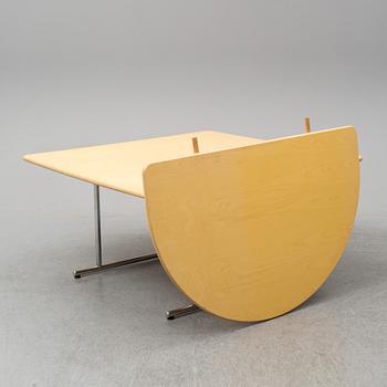 YRJÖ KUKKAPURO, bord, Avarte, Finland, 1980-tal.