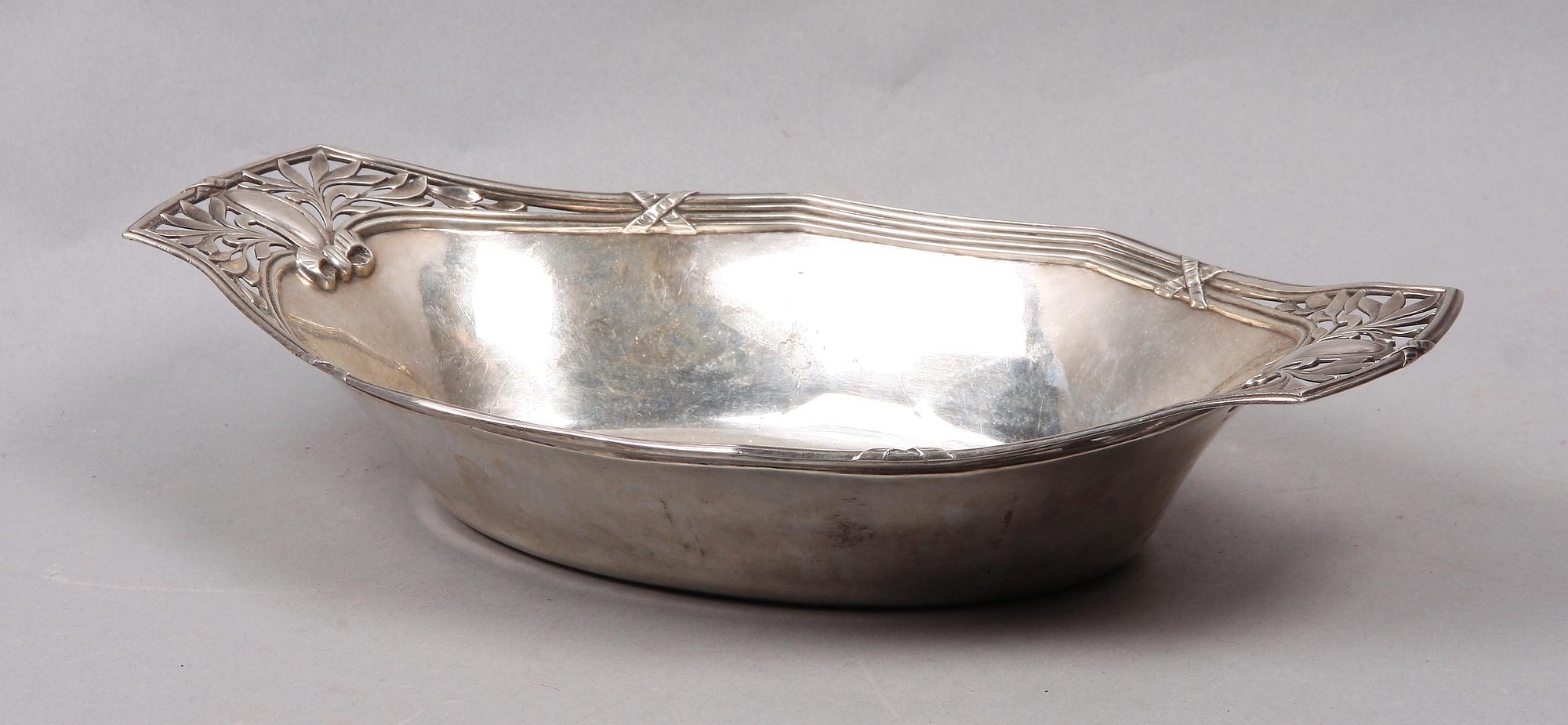 SKÅL, silver, jugend, Tyskland, tidigt 1900-tal. Vikt 314 g.