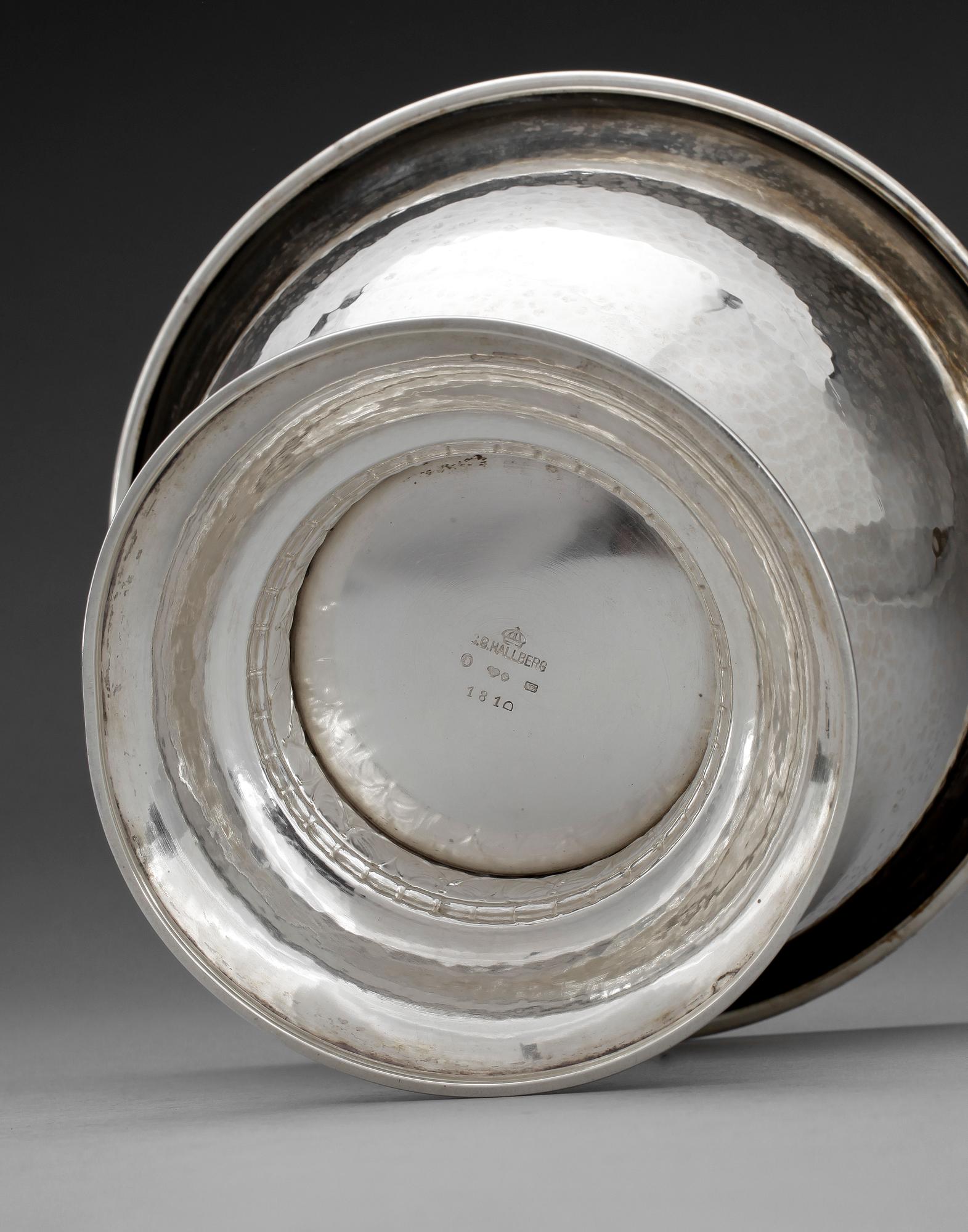 SKÅL, silver, C.G. Hallberg, Stockholm 1923. Ca 352g.