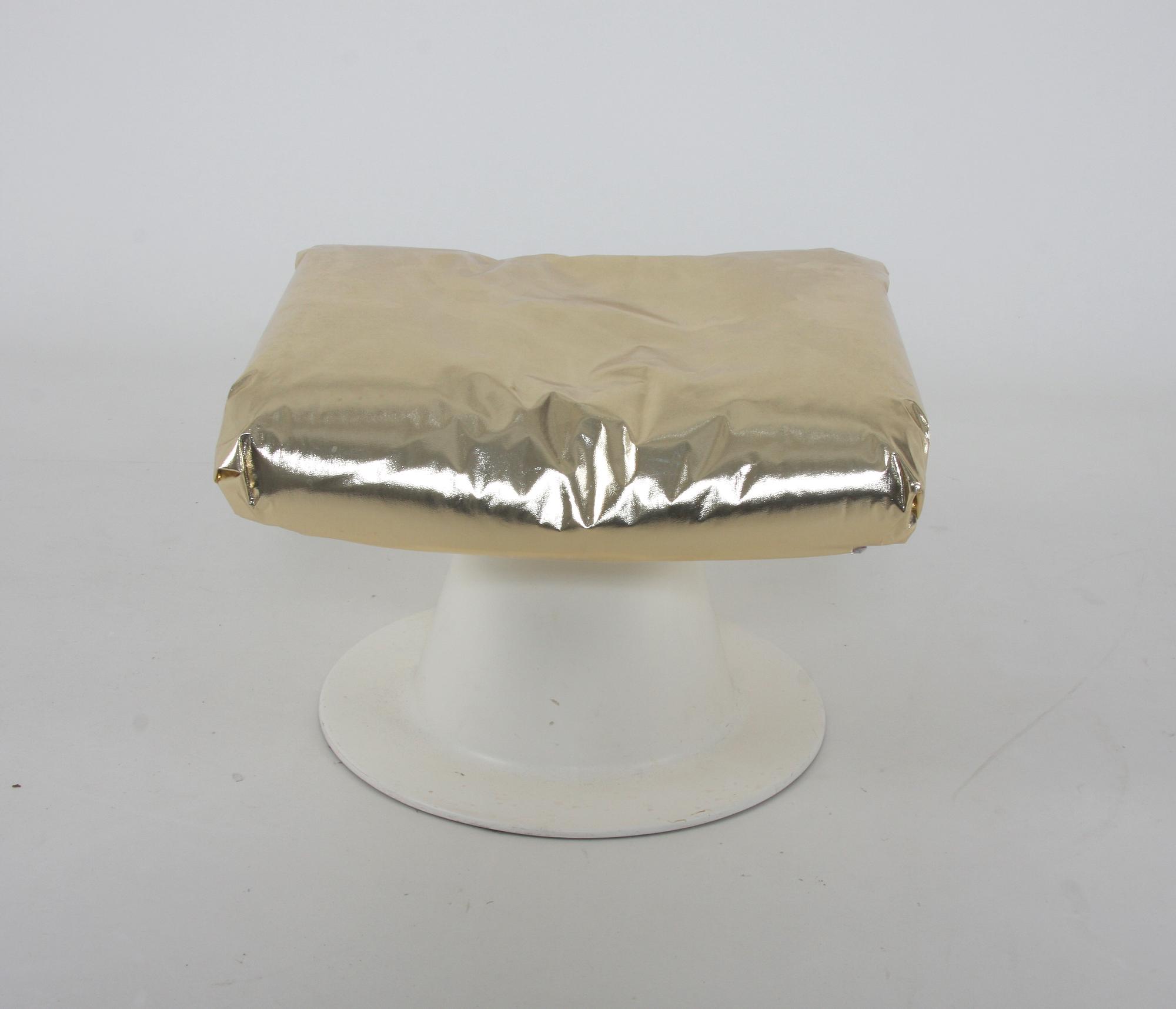 PALL, 1970-tal.
Proveniens: Git Gay.