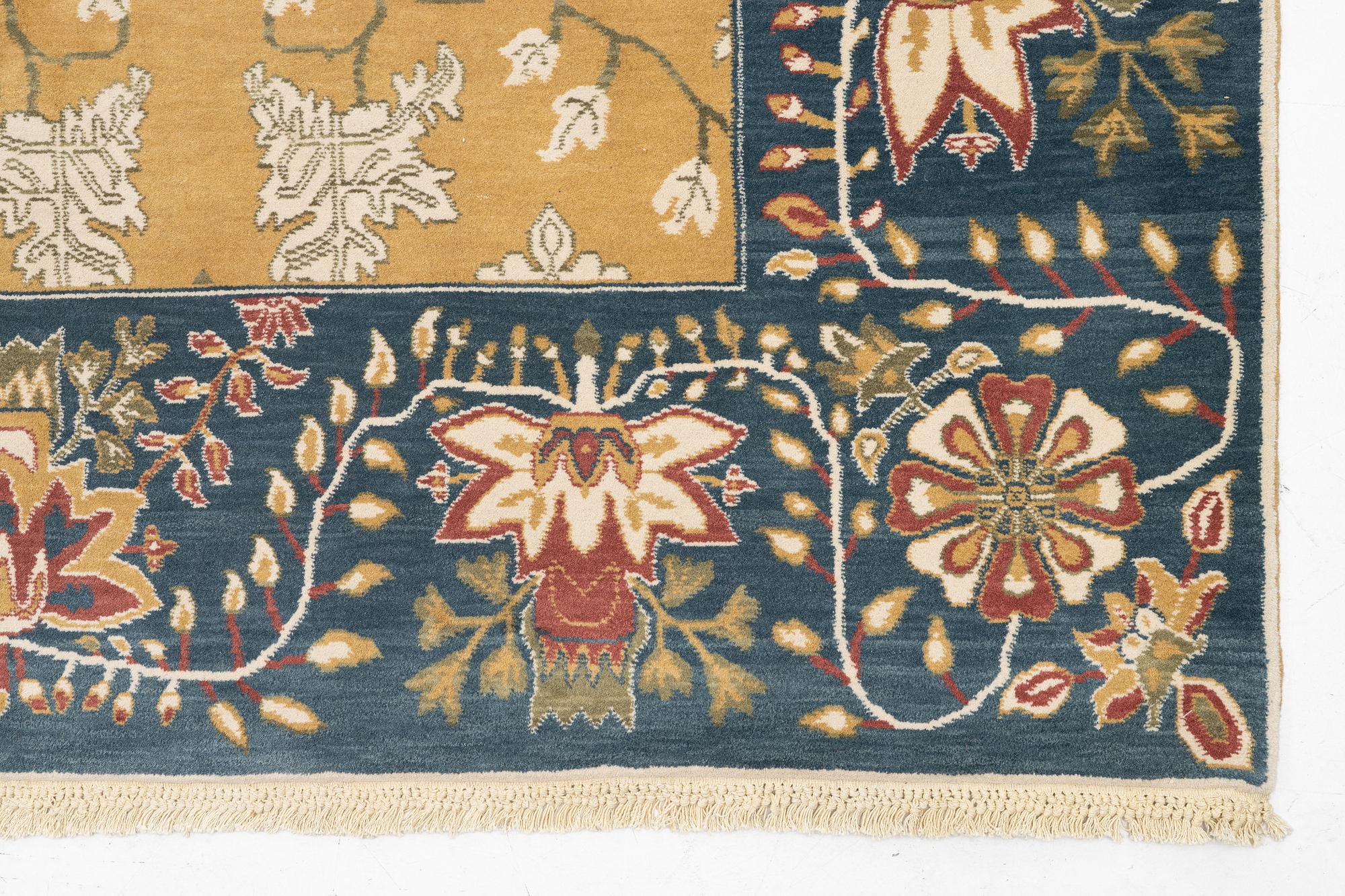 Matta, Agra, ca 451 x 293 cm.