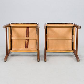 Pertti Salmi, a 1970s 'Samuel' dining table and eight 'Simeon' chairs for Vaara Tuotanto, Kaluste-Yhtymä, Finland.