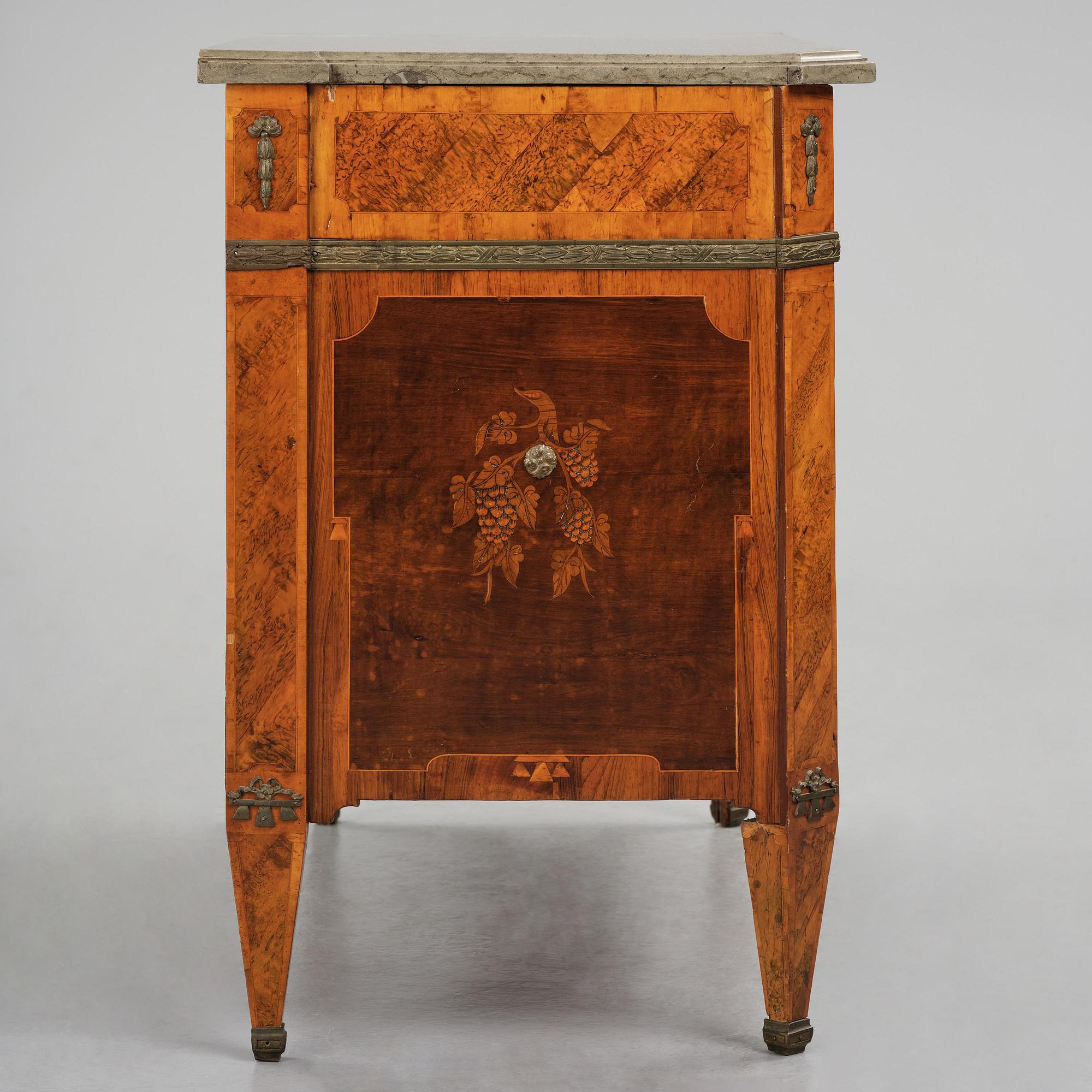 A Gustavian marquetry commode by A. Lundelius (master in Stockholm 1778-1823).