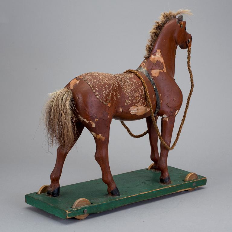 LEKSAKSHÄST, 1900-talets början.