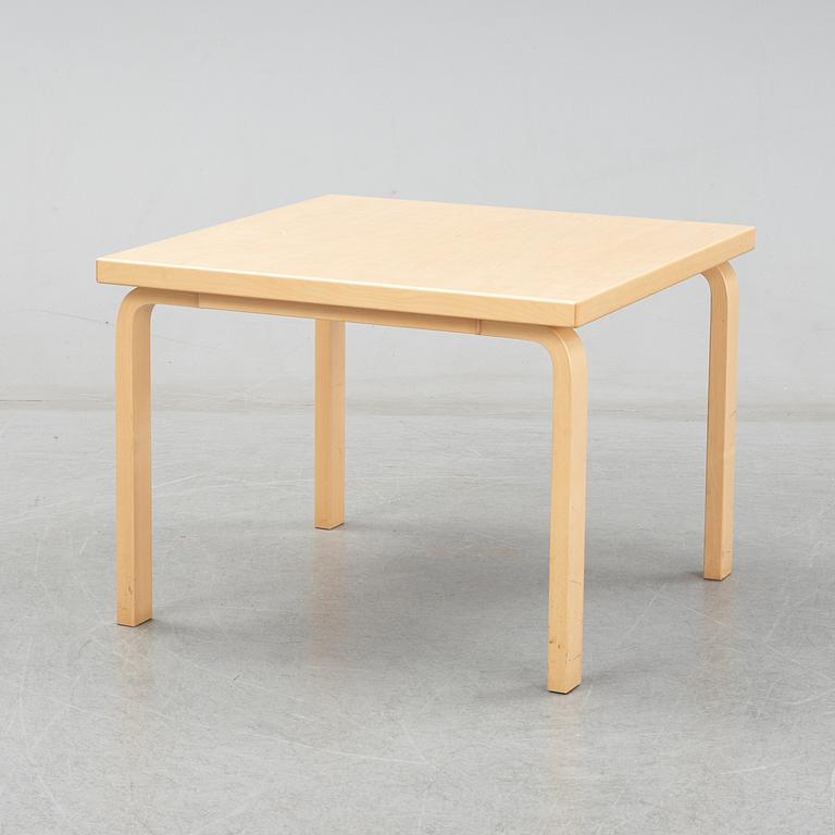 Alvar Aalto, a birch coffee table, Artek, Finland, 2002.
