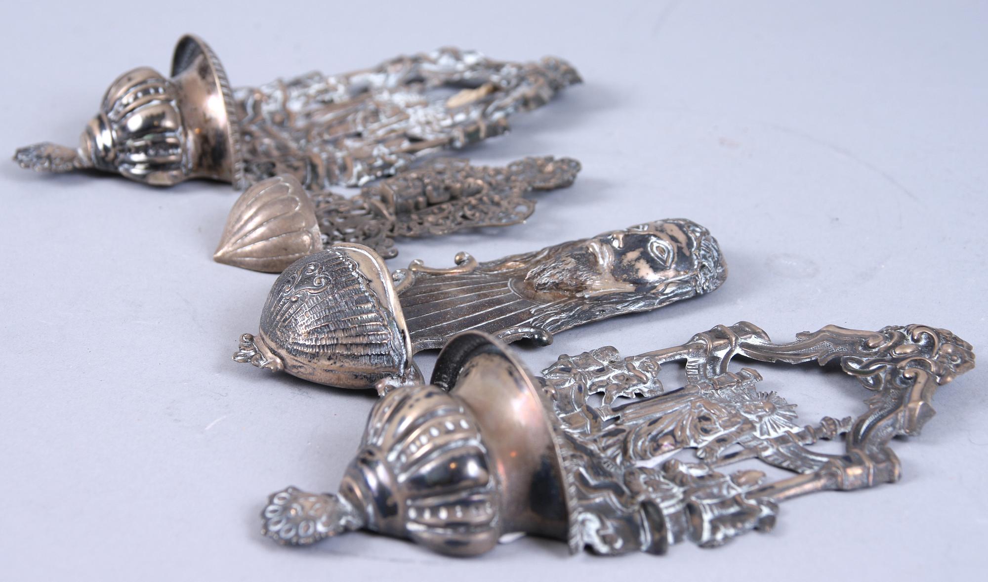 VIGVATTENBEHÅLLARE, 4 st, silver, Östeuropa, bär otydliga stämplar, 1800/1900-tal.