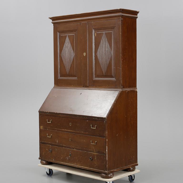 SKÅP, sengustavianskt, omkring 1800.