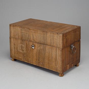 FLASKSCHATULL, sent 1800-tal.