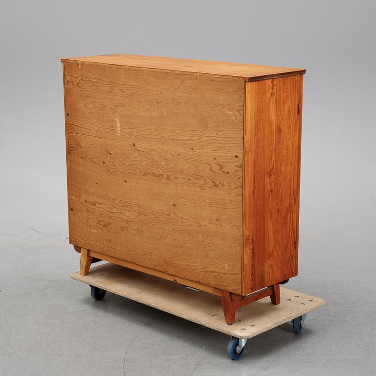 Göran Malmvall, a pine cabinet, Svensk Fur, 1940's.