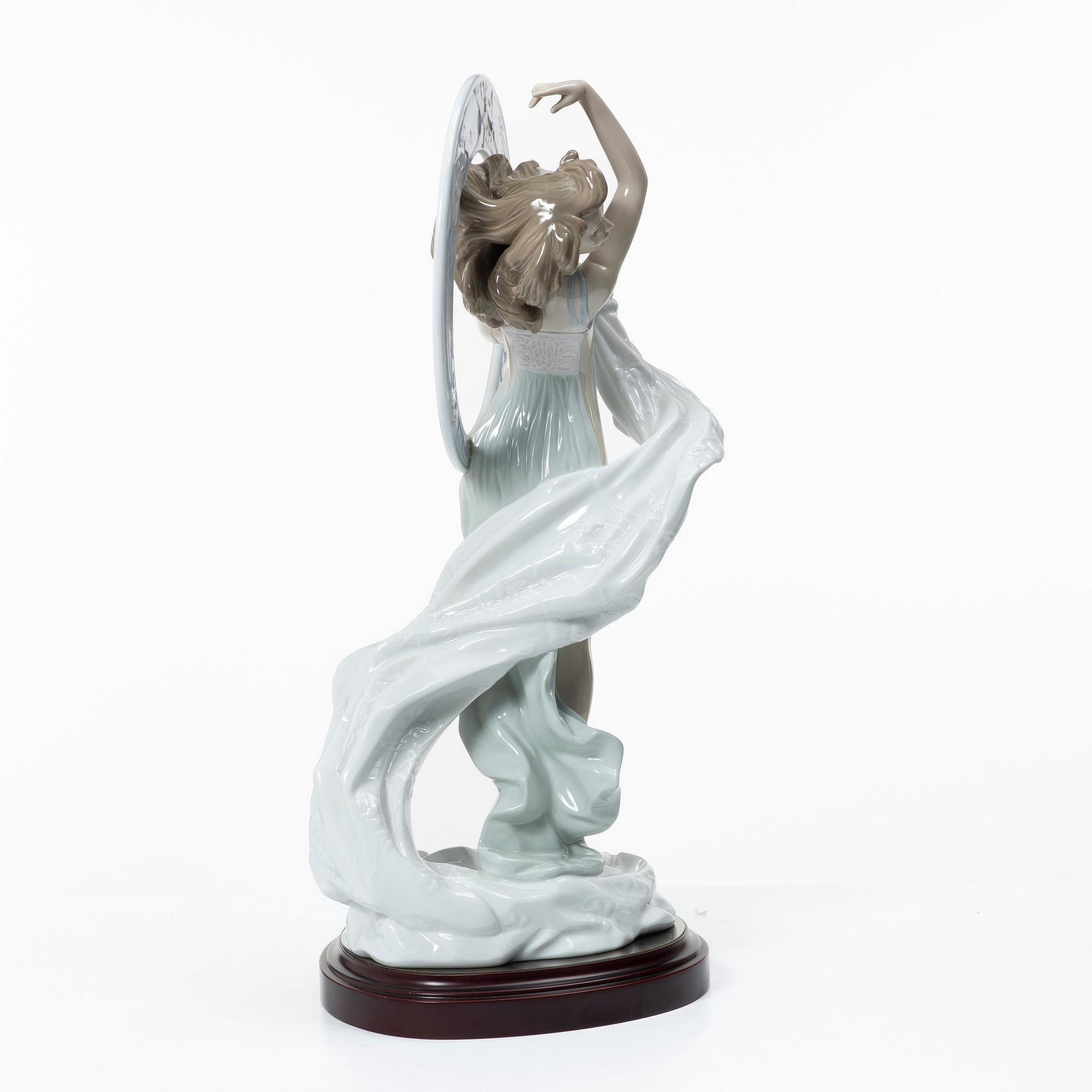 Regino Torrijos, figurine, "Dance", Lladró, Spain.