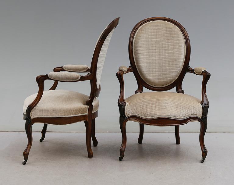 KARMSTOLAR, 1800-talets andra hälft.