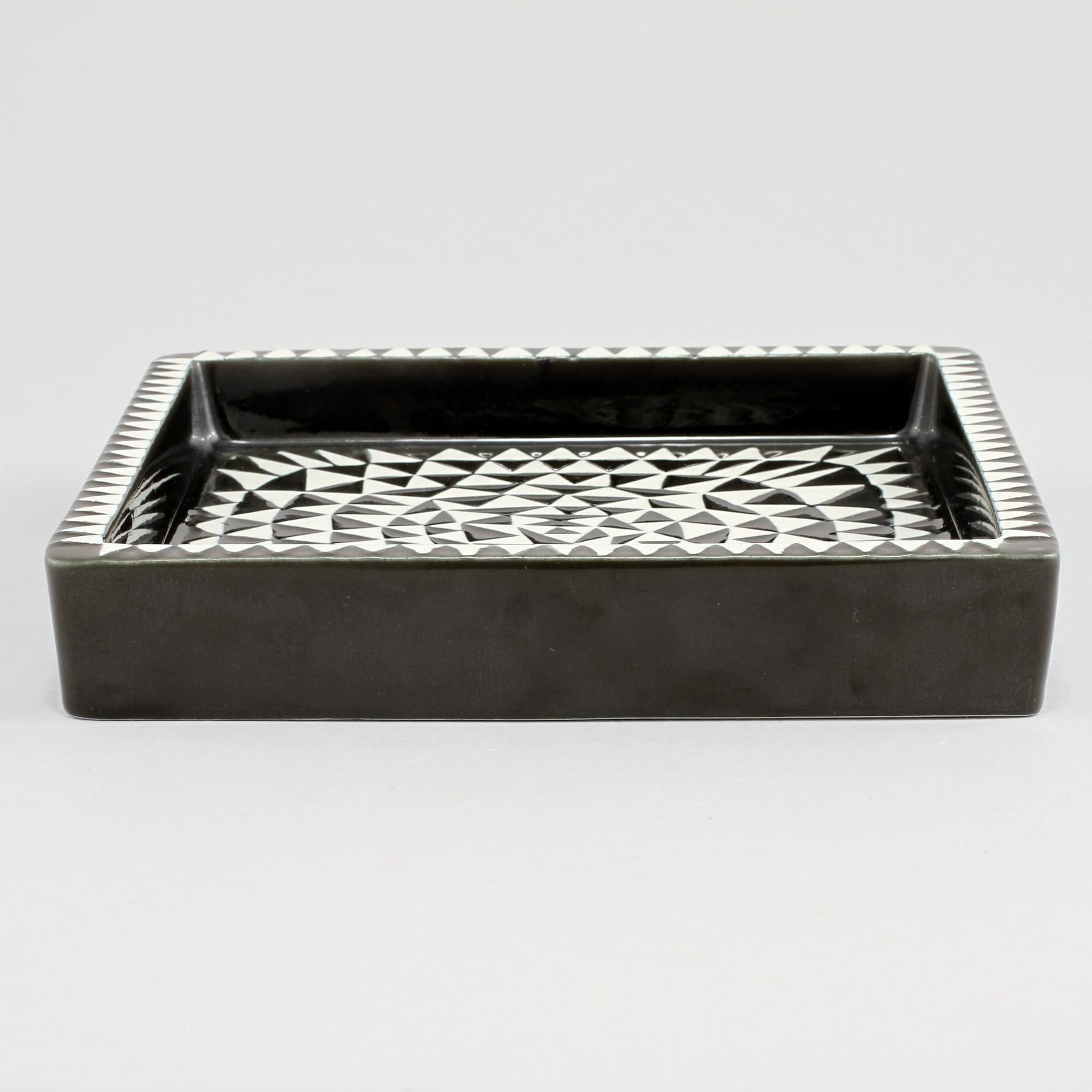 ASKFAT, stengods, "Domino", Stig Lindberg, Gustavsberg, 1900-talets andra hälft.