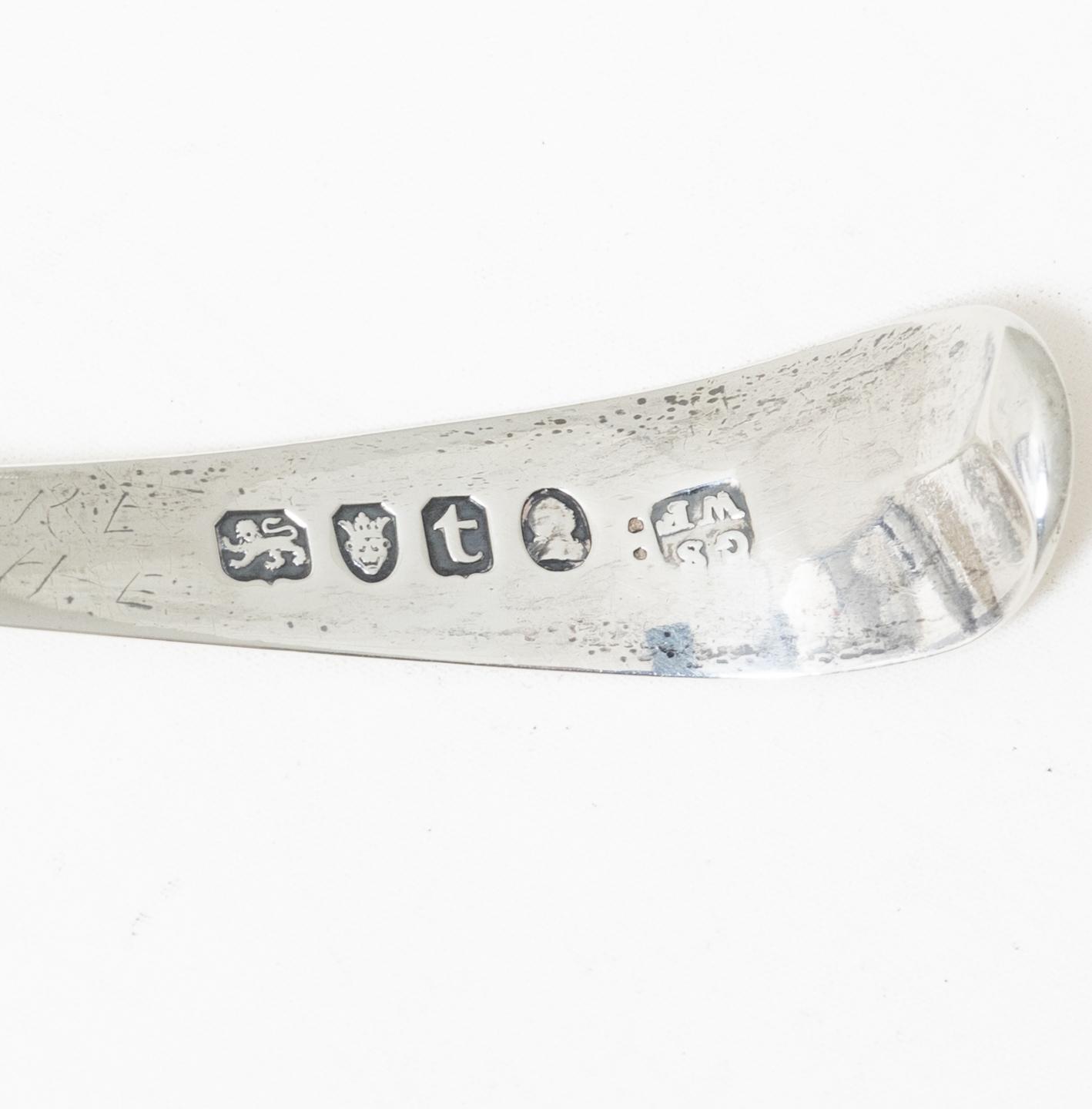 Soppslev, såssked samt strösked, silver, Sverige och England omkring år 1800.