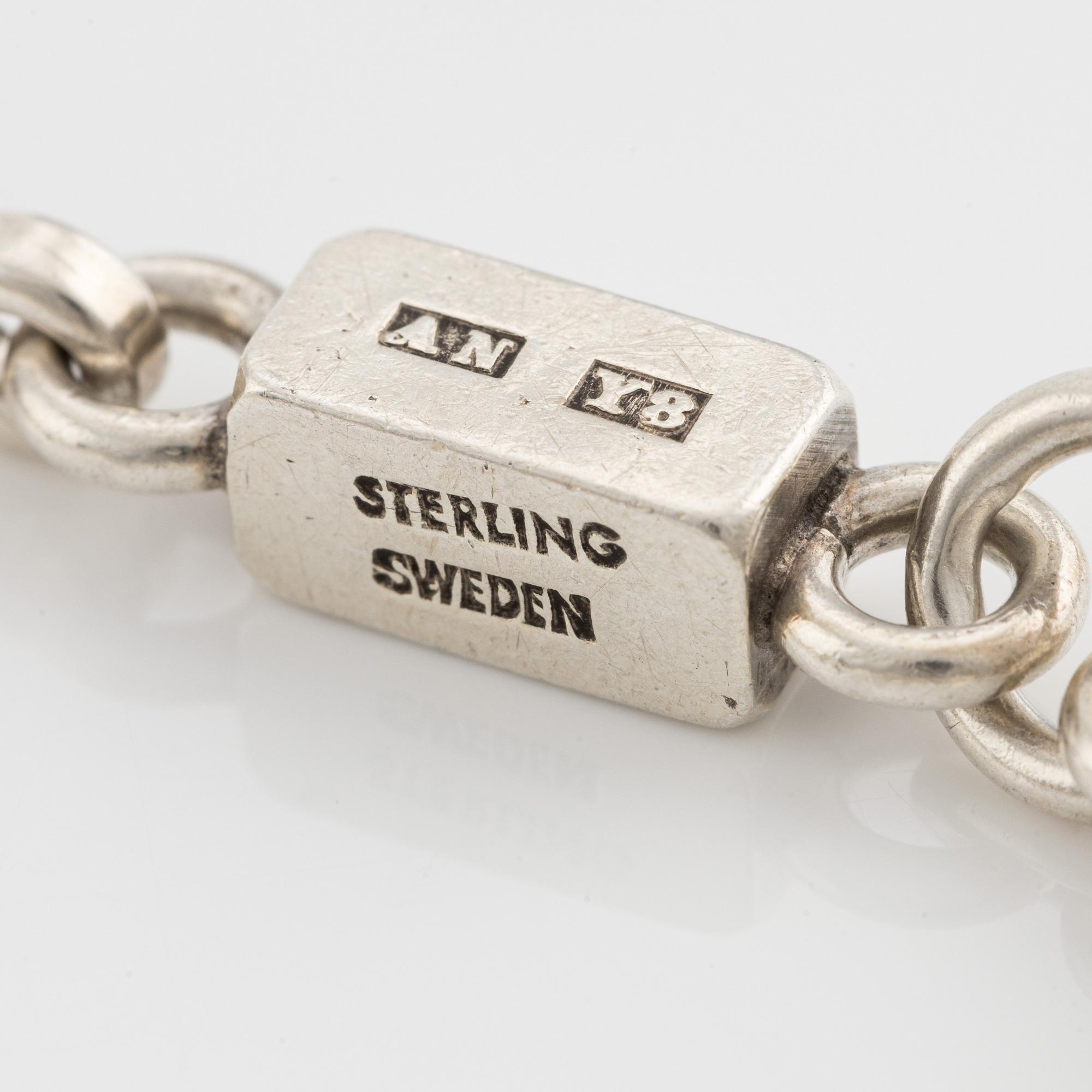 Wiwen Nilsson, bracelet and necklace, bar links, silver, Lund 1949 and 1953.