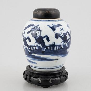 A blue and white 'playing boys' jar, Qing dynasty, Kangxi (1662-1722).