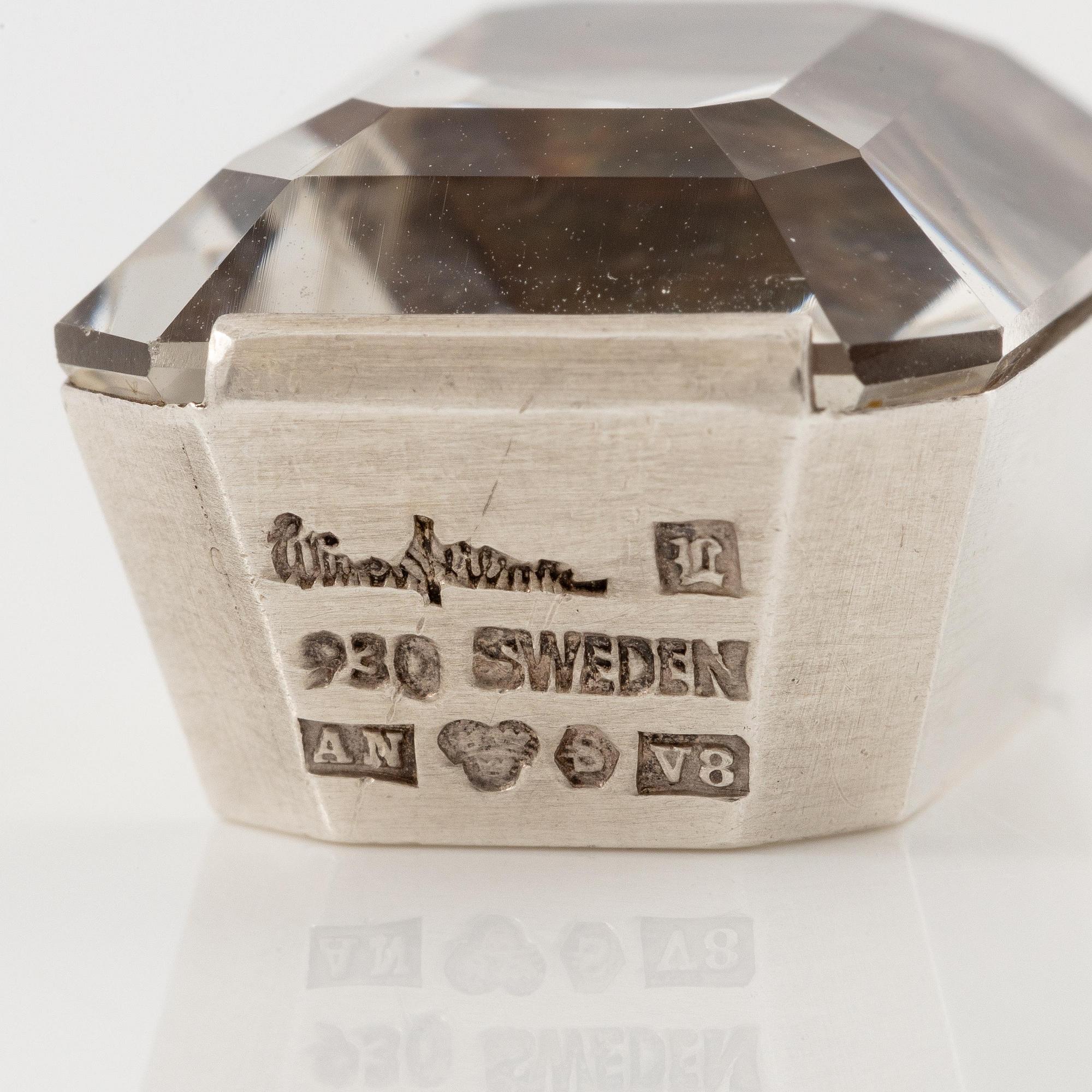 Wiwen Nilsson, a necklace, ring and pendant chain with pendant, silver with rock crystal, Lund 1947.