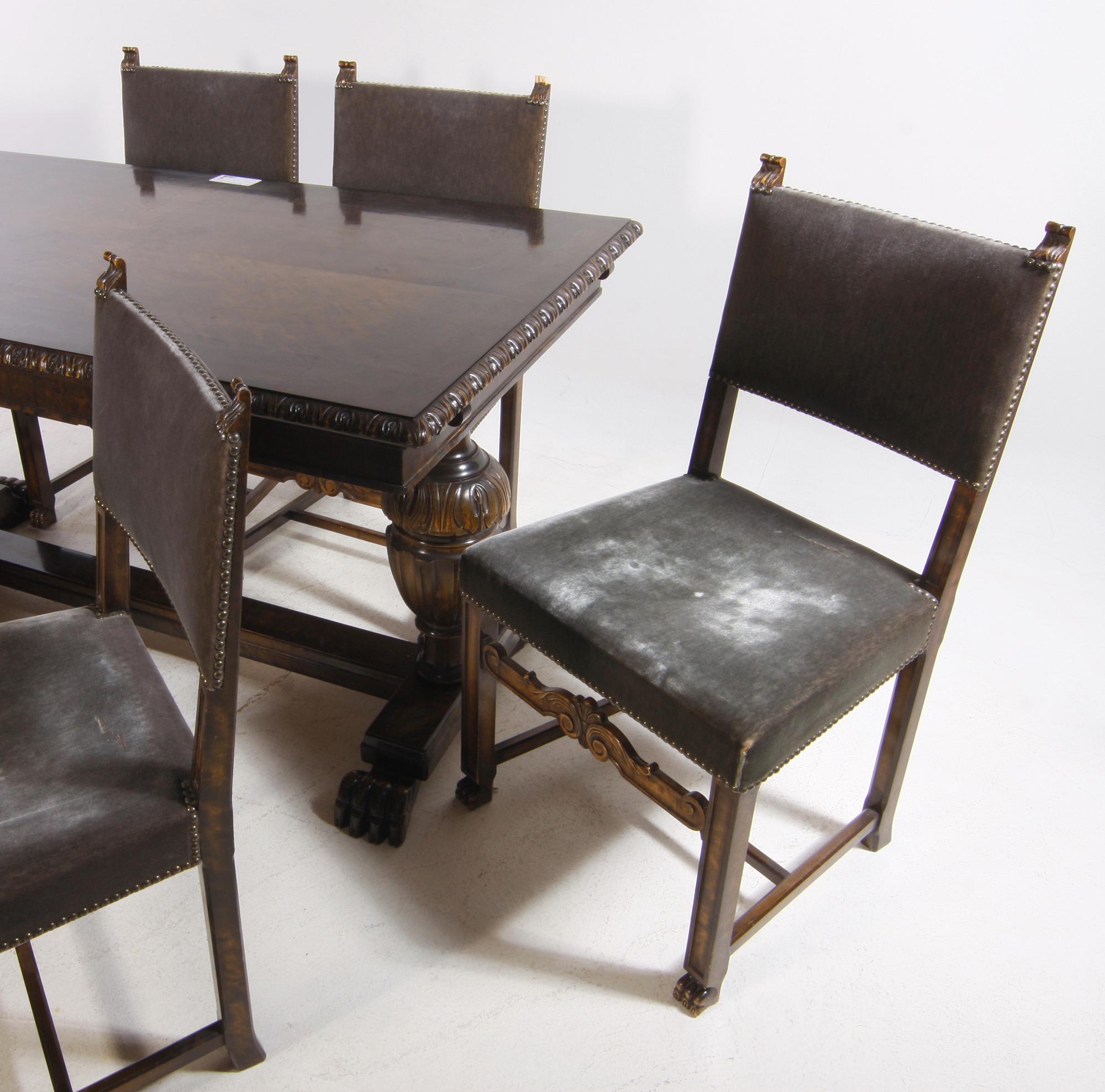 MATSALSGRUPP, 7 delar. 1930/40-tal. Bord samt stolar, 6 st.