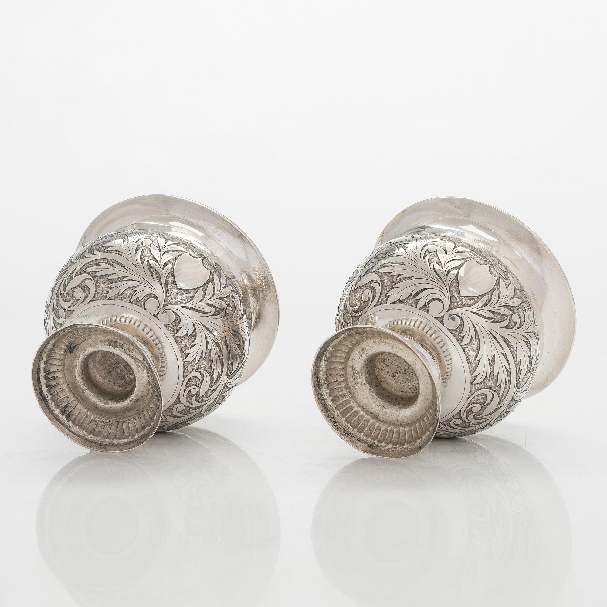 Kaffekoppar, ett par, silver och förgyllt silver (12L), sannolikt A F Bergmüller, Weissenfels, ca 1820. Empir.