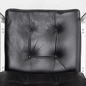 Karl Erik Ekselius, karmstolar/ fåtöljer ett par "Mondo" för JOC möbler sent 1900-tal.