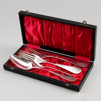 BESTICK, 5 delar, silver, bl a 1890 och 1872. Vikt ca 264 g.