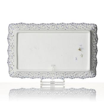 A Royal Copenhagen 'Musselmalet' / 'blue fluted full lace' tray, Denmark, 1893-1900.