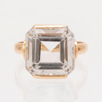 Ring och örhängen 18K guld samt fasettslipade bergskristaller.