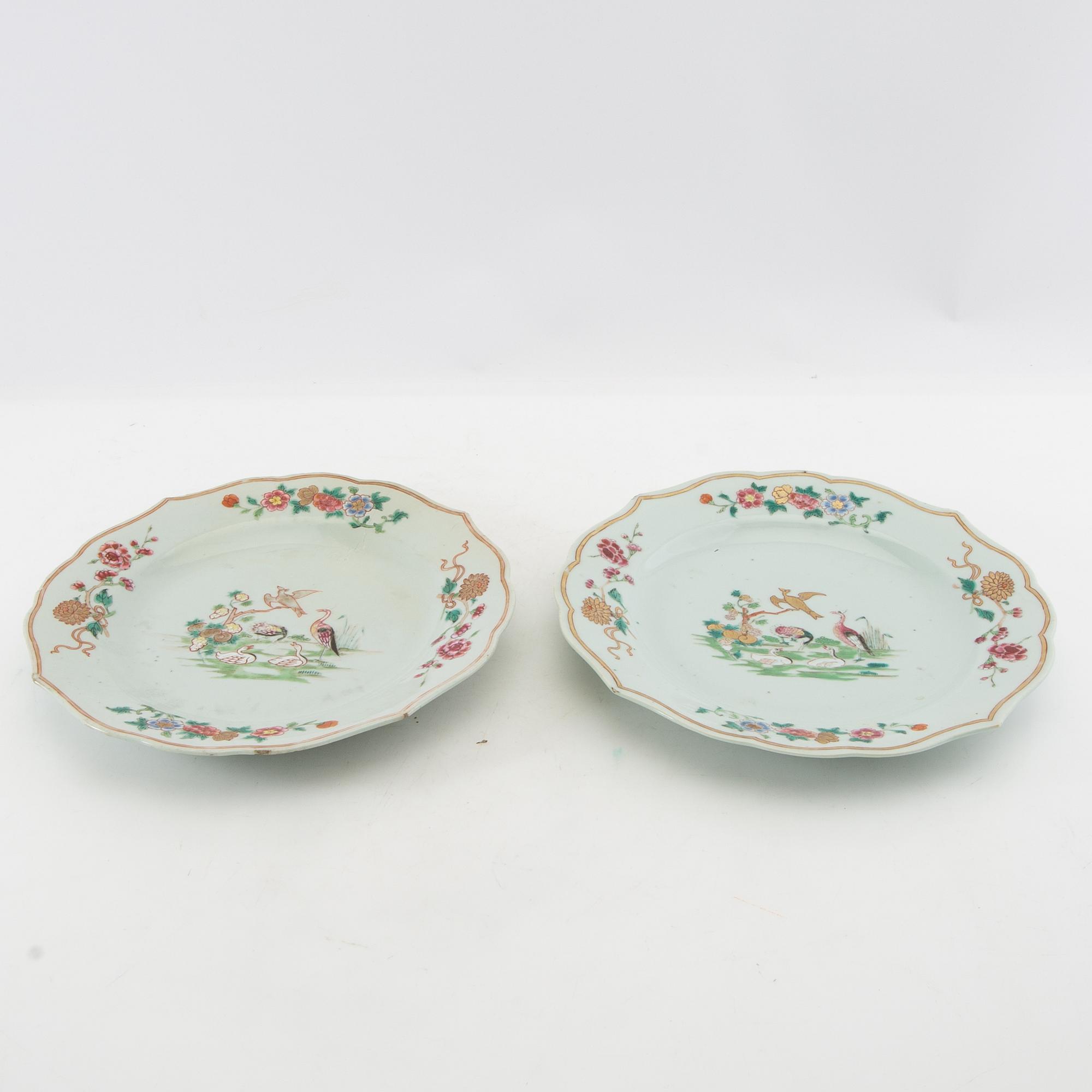 Service pieces 5 pcs China 18th century porcelain.