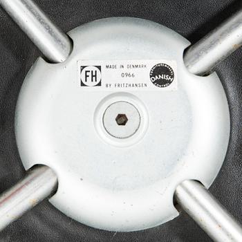 Arne Jacobsen, Chair, “Series 7”, Fritz Hansen, Denmark.
