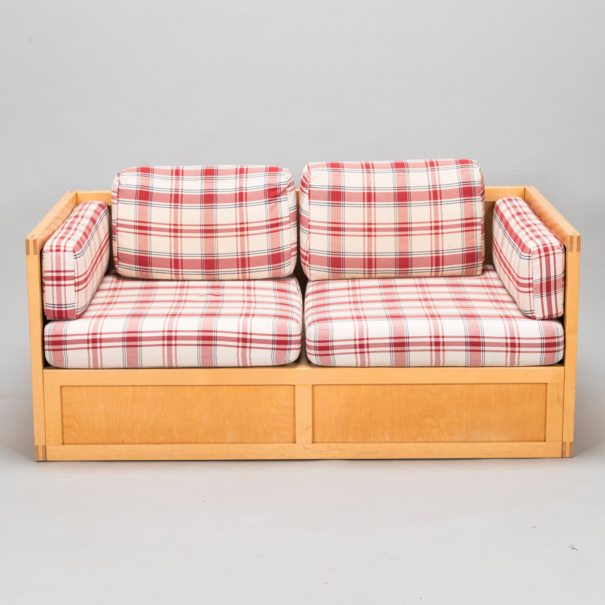 Ben af Schultén, sofa, model 557, Artek, Finland, late 20th century.