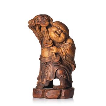 937. A carved bamboo sculpture of Liu Hai and his golden toad, Qing dynasty, 18th/19th century.