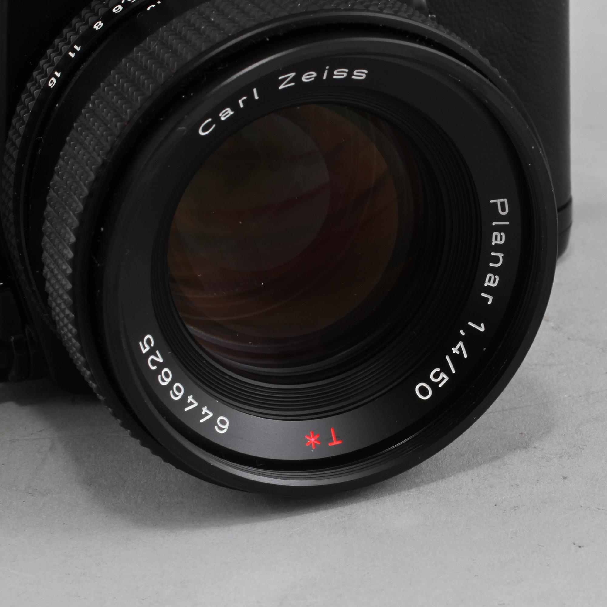 KAMERA, Contax RTS II Quartz nr 159860 samt OBJEKTIV, Carl Zeiss T* Planar 50mm f/1.4 nr 6446625.