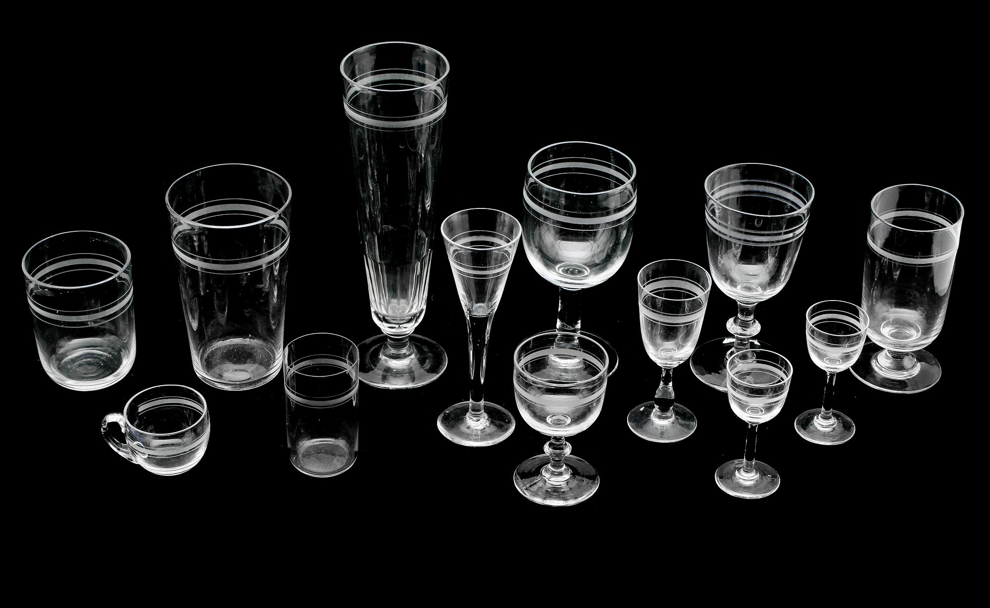 SERVISGLAS, 80 st, sk Rydbergsglas, 1900-talets första hälft.