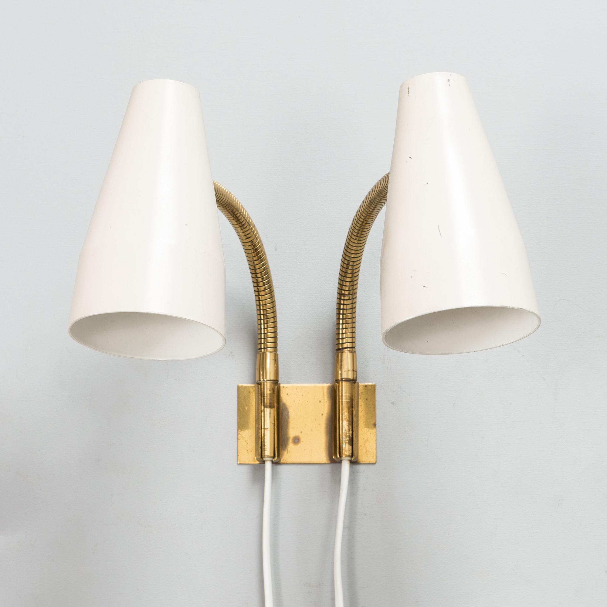 Lisa Johansson-Pape, vägglampor, ett par modell 50-056/2, Stockmann Orno 1960-tal.