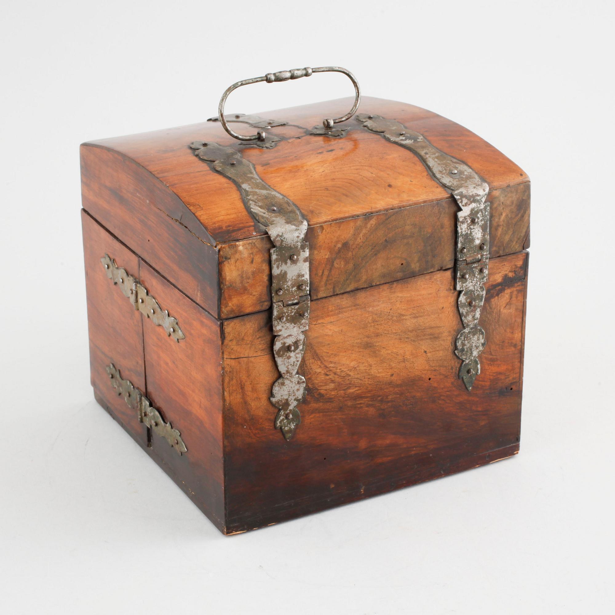 HUSAPOTEK / RESEAPOTEK, 1800-tal.