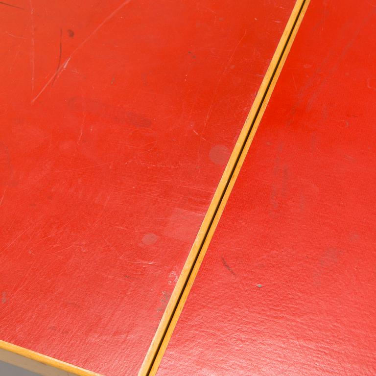 Alvar Aalto, a 1960s 'DL82' table for O.Y. Huonekalu- ja Rakennustyötehdas.