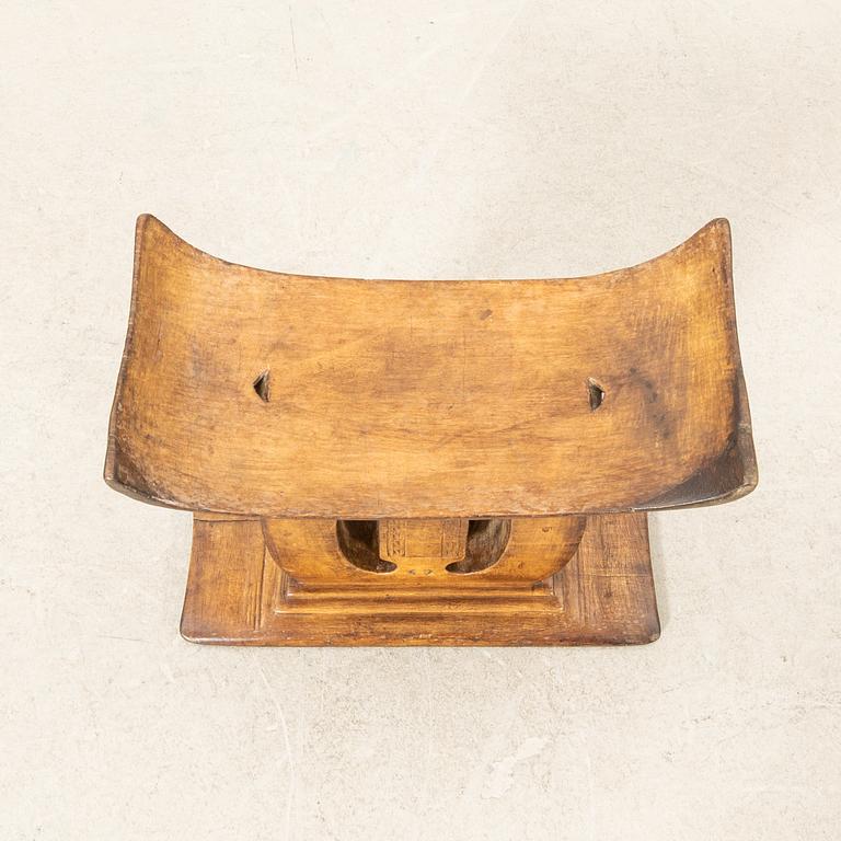 Chair, Ashanti, Ghana, mid-1900s.