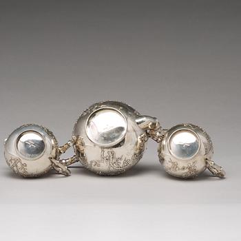 TESERVIS, tre delar, silver. Luen Wo, Shanghai, omkring 1880-1925.