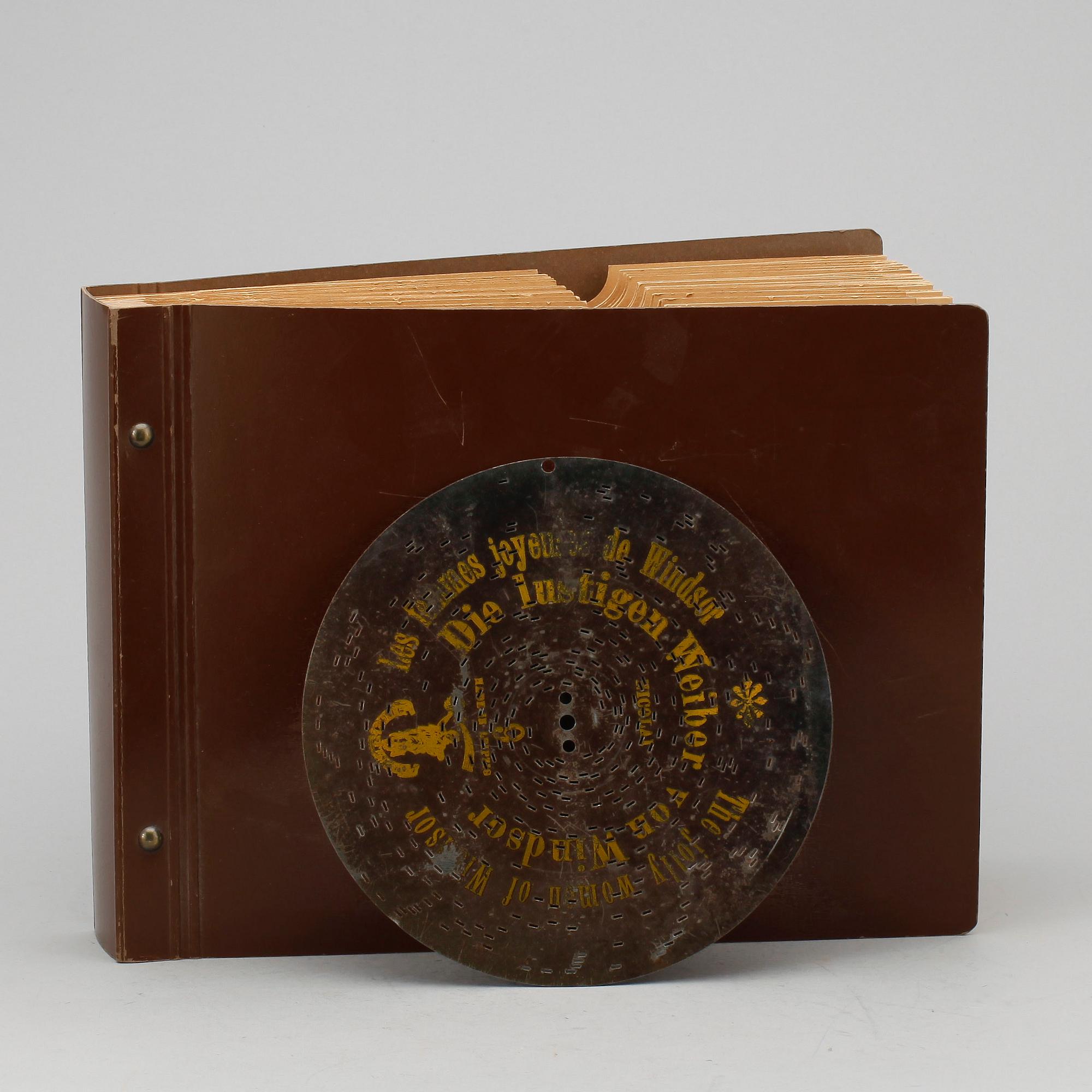 SPELDOSA MED SKIVOR, 33 st, Polyphon, Tyskland, omkring 1900.