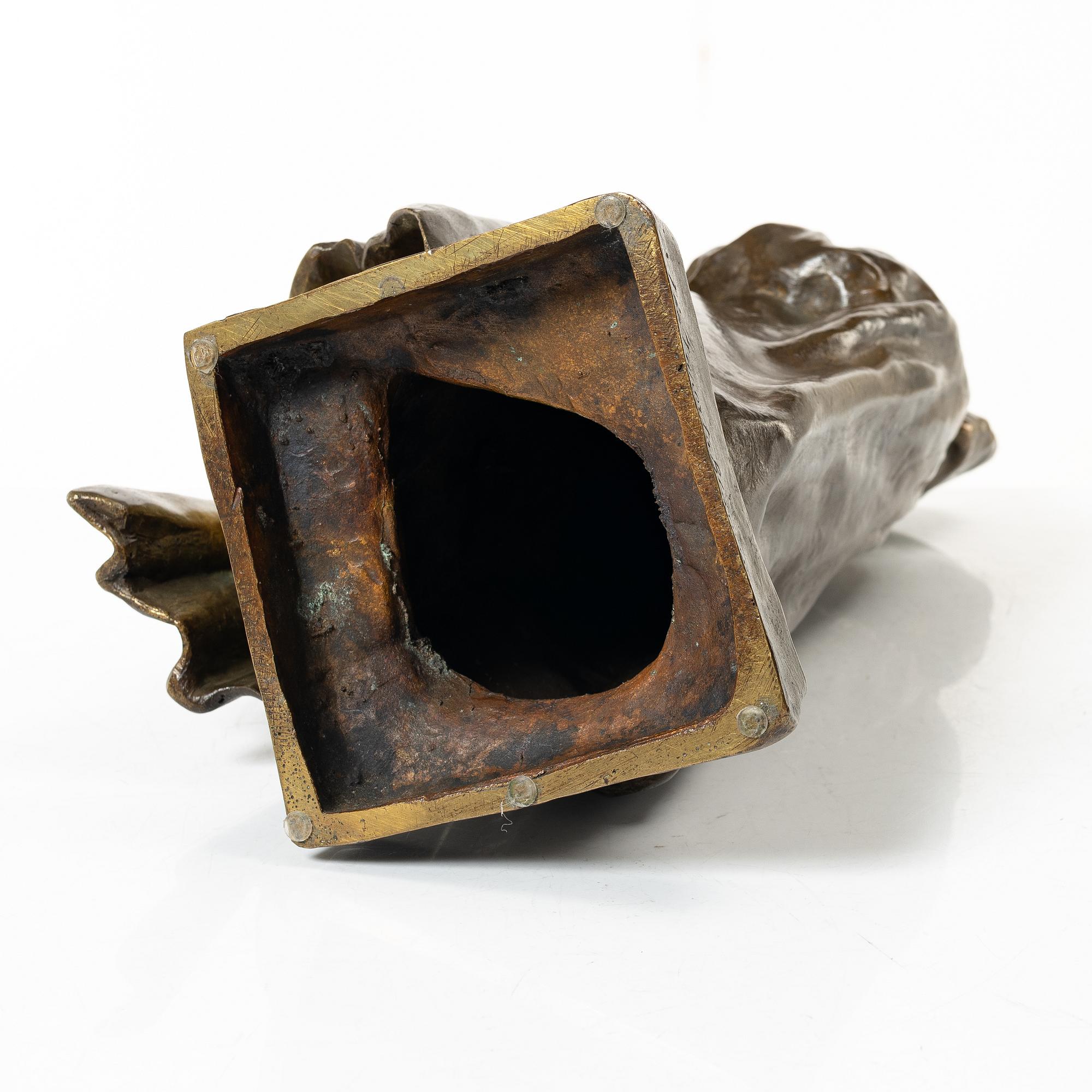 Léo Laporte-Blairsy, Woman with a jug.