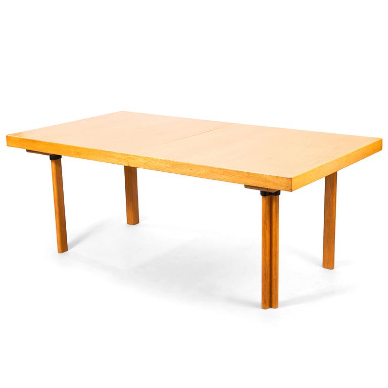 ALVAR AALTO, a mid 20th century 'H94' dinig table for Artek.