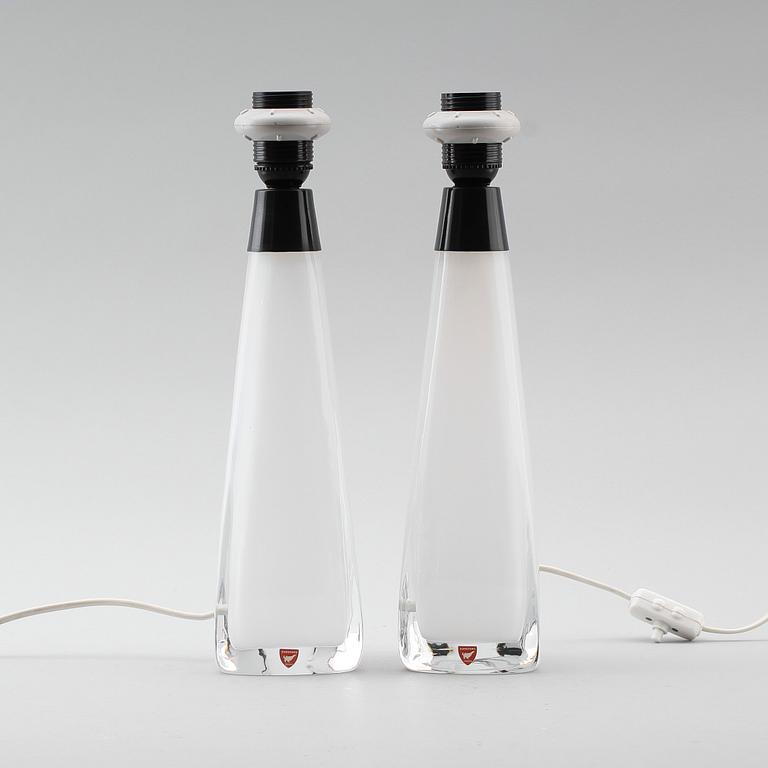 BORDSLAMPOR, 1 par, glas, Carl Fagerlund, Orrefors, 1900-talets andra hälft.