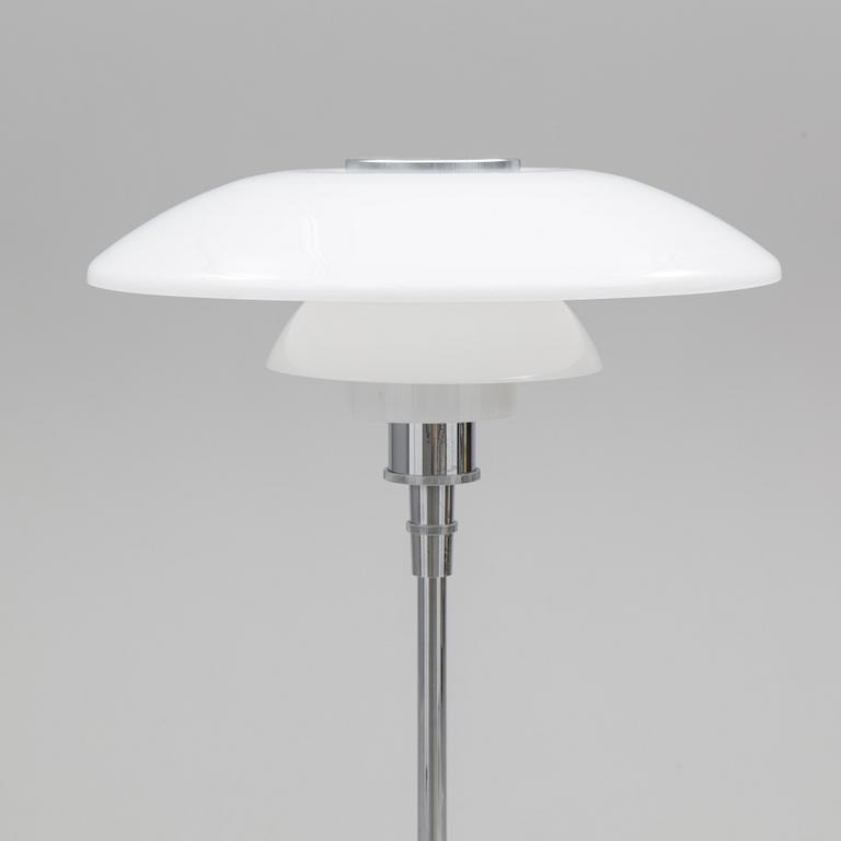 POUL HENNINGSEN, golvlampa, "PH 4 1/2-3 1/2", för Louis Poulsen, Danmark.