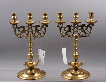 KANDELABRAR, ett par, mässing, barockstil, 1800-tal.