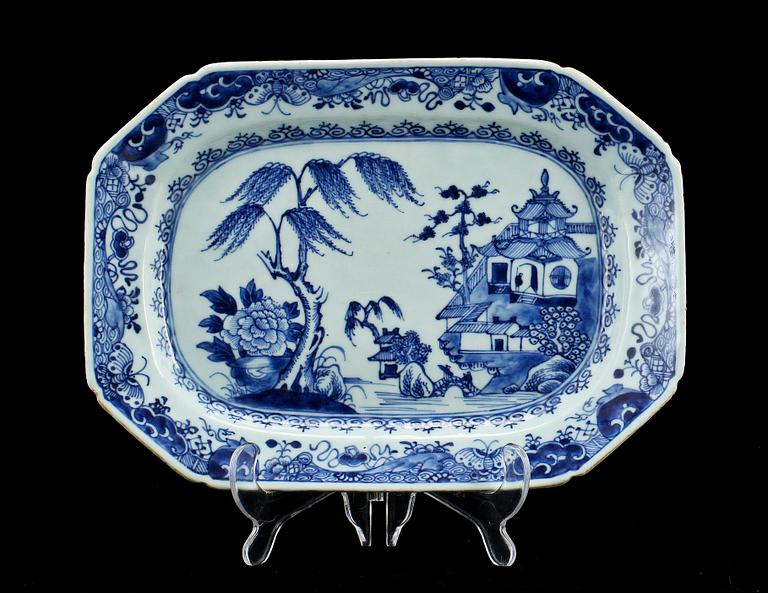 STEFAT, 2 st, porslin, Kina, 1700-tal.