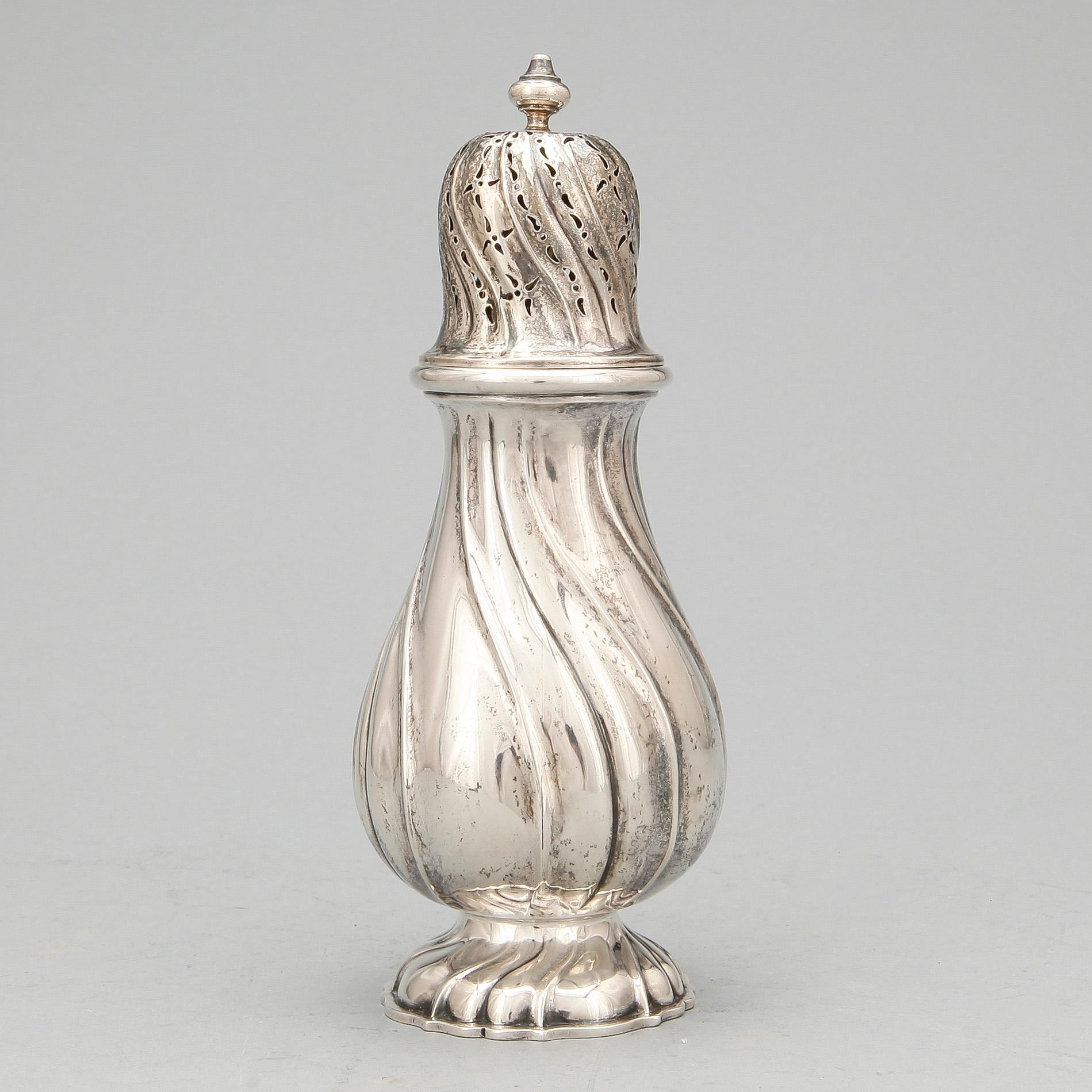 SOCKERRUSKA,, silver, C G Hallberg,  Stockholm, 1918. Vikt ca 266 gram.