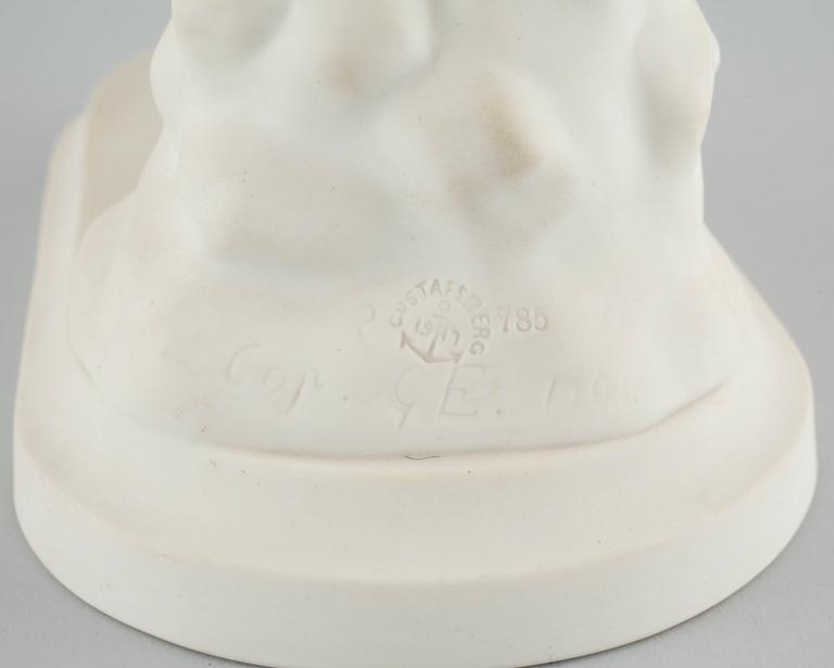 FIGURIN, parian, Gustavsberg, märkt Cop. GE samt daterad 1901 i godset.